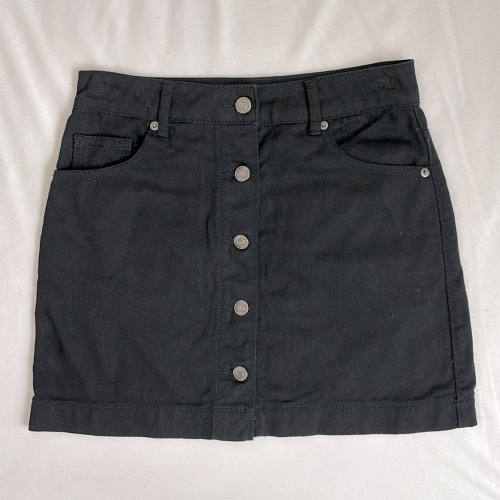 Forever 21 Denim Black Button Up Mini Skirt
